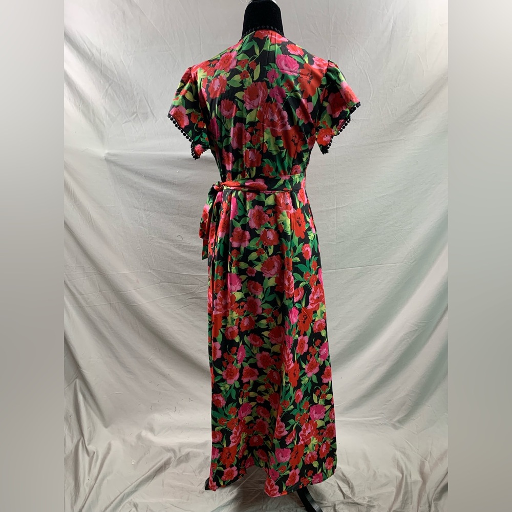 Floral Print Butterfly Sleeve Knot Side Wrap Dress - Picture 9 of 9